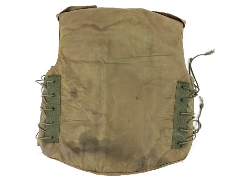 M52 Flak Vest USMC dated 1953 Vietnam Era Jacket