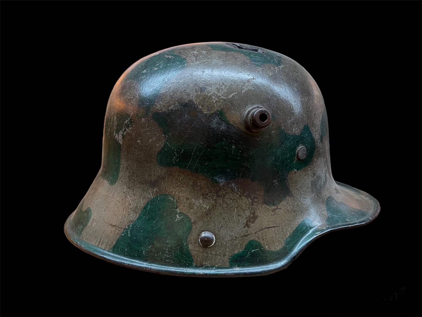 WW1 German M16 Helmet Camo Original WWI Q62 661944 WW1 German M16 Helmet Camo Original WWI Q62 661944